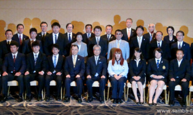 Японских самбистов чествовали в министерстве образования