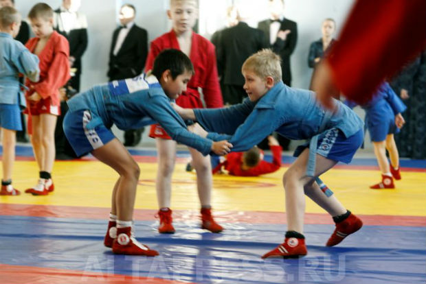 Чемпионы со всего мира поборются в честь открытия «Алтайского центра самбо»